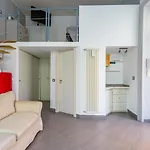 Napoli Relax Rooms-Vicino Lungomare-