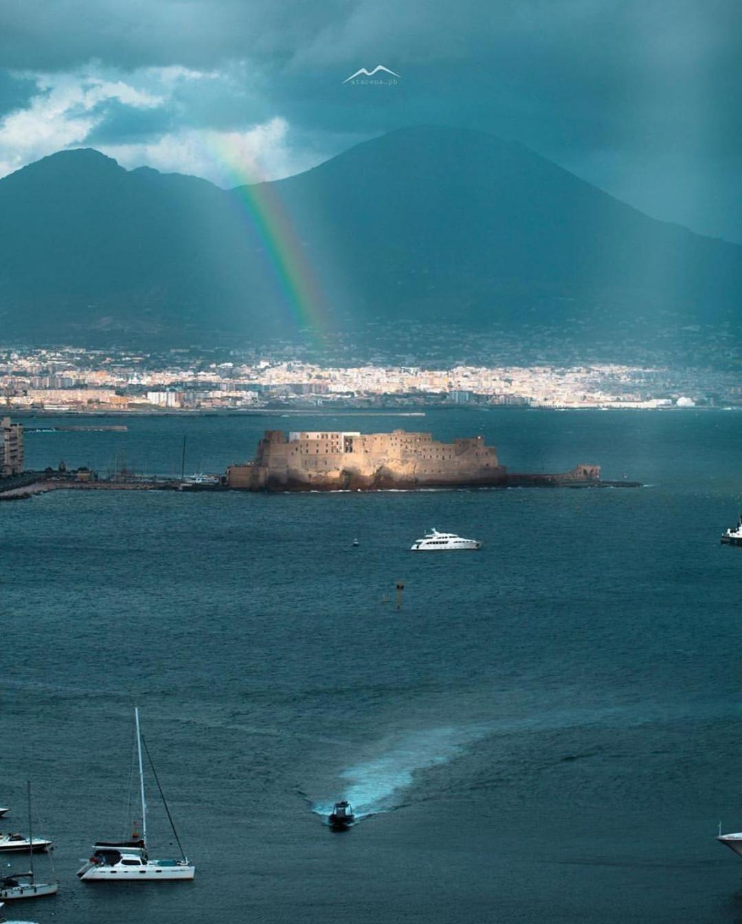 Relax Rooms-vicino Lungomare- Apartment Naples